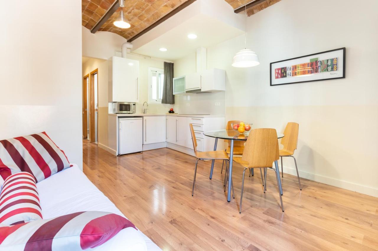 Atica Apartments - By Weflating Barcelona Bagian luar foto