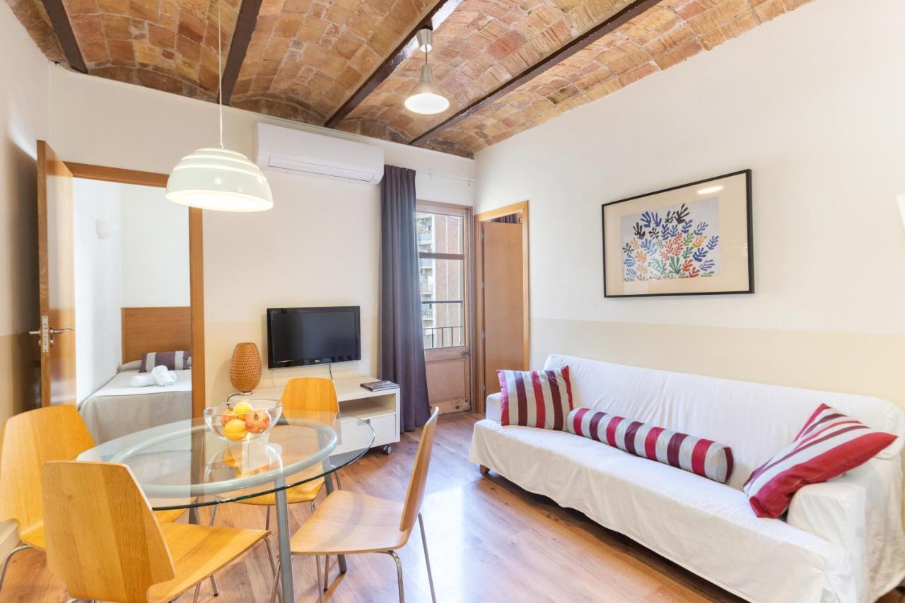 Atica Apartments - By Weflating Barcelona Bagian luar foto
