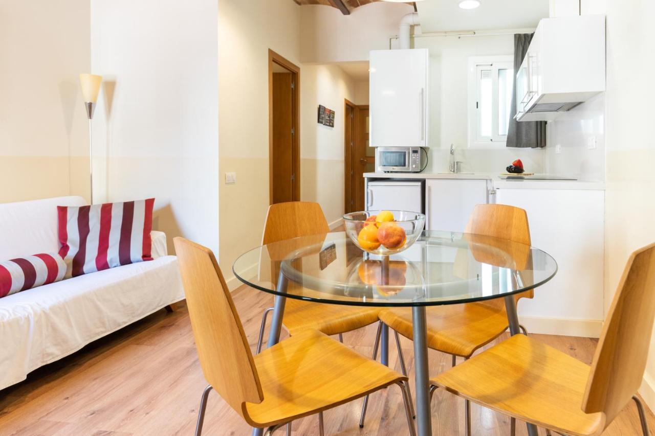 Atica Apartments - By Weflating Barcelona Bagian luar foto