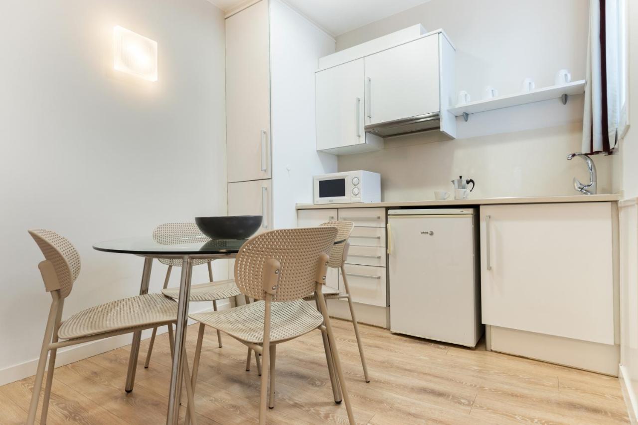 Atica Apartments - By Weflating Barcelona Bagian luar foto